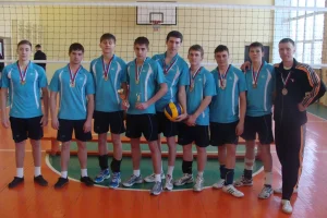 Андрей Барановский с командой Приморского политехнического колледжа