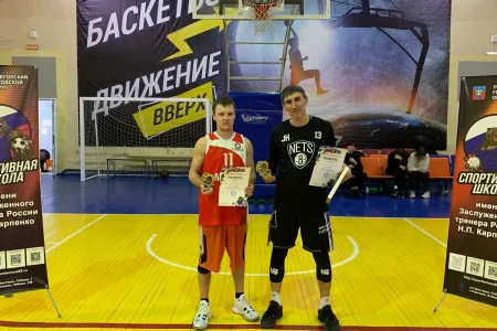 «Торпедо» блистательно выиграло Новогодний турнир по баскетболу в Углегорске
