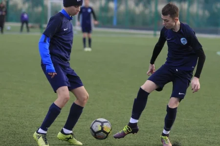 «Сахалин-2004» претендует на бронзовые медали «Рождественского Кубка»