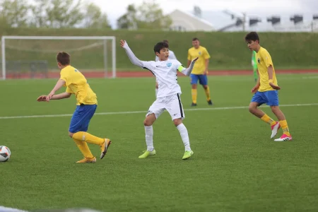 ДЮФЛ: первые голы, победы и хет-трик