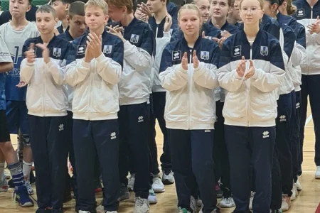 Стартовали с противоположным результатом