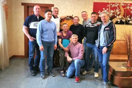 Ветераны островного волейбола заняли второе место на крупнейшем дальневосточном турнире