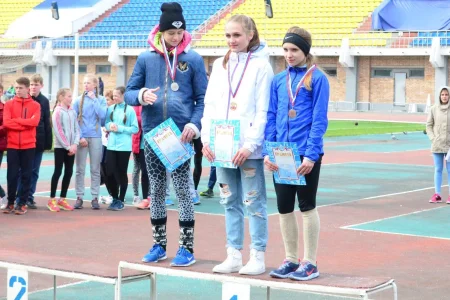 Островные легкоатлеты завоевали дюжину медалей на первенстве ДФО