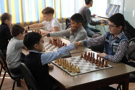 Денис Син победил в турнире на призы ЗАО «Гидрострой» третий год подряд