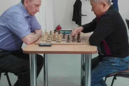 Праздничный блиц-турнир завершился победой Константина Сек