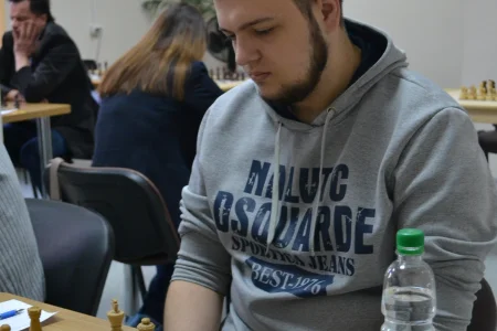 Победителем Рождественского блиц-турнира стал Роман Янченко