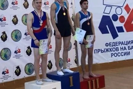 Островные акробаты отличились на чемпионате и первенстве ДФО
