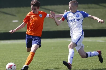 «Сахалин-2003» нанес поражение «Академии «Ротор» из Волгограда и сыграет за 9-12 место