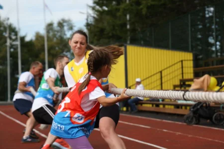 Поздравляем с Международным днем перетягивания каната!