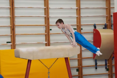 Островная сила гимнастов