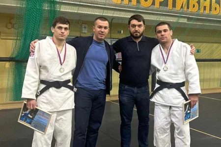 Воспитанники «СШ самбо и дзюдо» завоевали две медали чемпионата Восточного военного округа