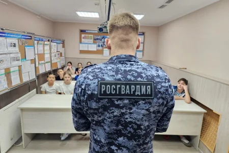 Лекция по антитеррору прошла в спортшколе по волейболу