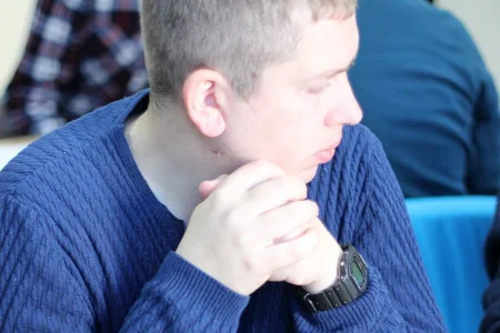 За три тура до финиша чемпионата области лидирует холмчанин Андрей Петренко