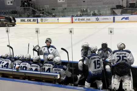 «Кристалл» обменялся победами с «Адмиралом»