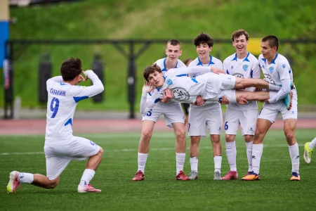 Островитяне – в числе лидеров гонки бомбардиров