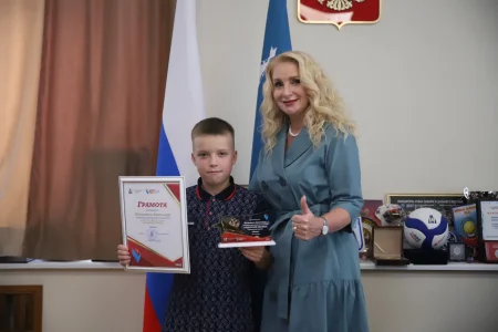 Александр Мельников признан лучшим островным спортсменом июня