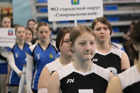 Тринадцать команд вышли на старт юношеского первенства области
