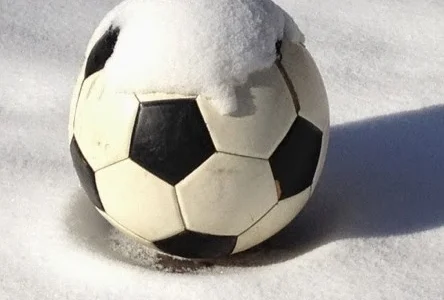 В Тымовске «Арсенал» опередил «Спартак»