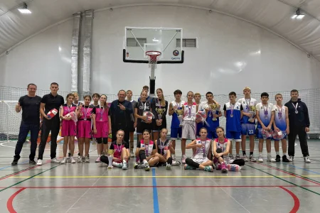 На Сахалине определили медалистов фестиваля детского дворового баскетбола