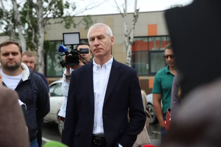 Олег Матыцин и комитет Госдумы по физической культуре и спорту посетили спортивные объекты Южно-Сахалинска