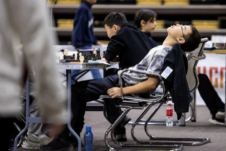 На первый-второй рассчитайсь: у сахалинцев два первых места и одно второе