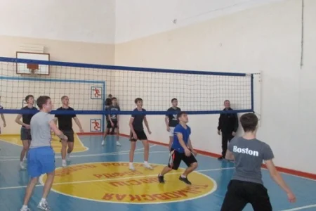 ДЕРБИ ПО-ТЫМОВСКИ: СУДЬБА ПЕРВОГО МЕСТА РЕШИЛАСЬ В ИГРЕ ДВУХ КОМАНД СОШ № 1