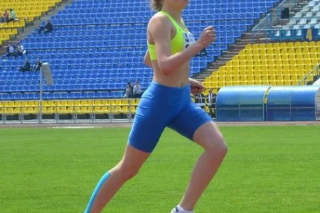 Александра Толстихина заняла четвертое место на первенстве России по легкоатлетическому кроссу 