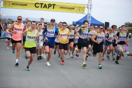 Около 1000 спортсменов вышли на старт «Кросса Нации»