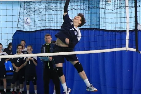 Волейболисты из Южно-Сахалинска стали победителями первенства области