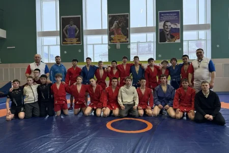 Самбисты 14-16 лет боролись за награды первенства области