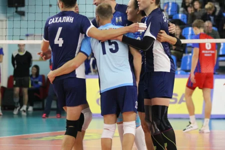 «Элвари-Сахалин» побеждает на тай-брейке