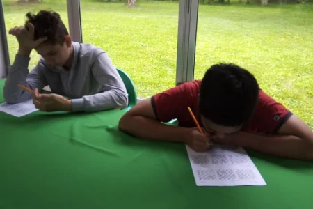 Участники детского фестиваля искали ответы на вопросы и решали задачи