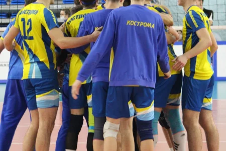 Первый матч комом