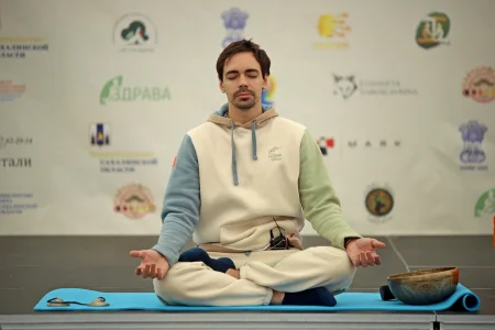 Фестиваль йоги привлек свыше 300 участников