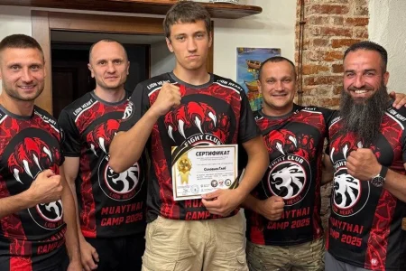 Глеб Соловьев готовится к мировому первенству по муай-тай