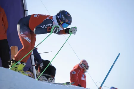 Горнолыжники закрыли чемпионат области