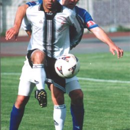 \"Нефтяник\" - \"Портовик\". 2001 год.