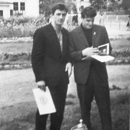 Владимир Кукуев и Николай Голопузов с "Кубком Севера", 1964 год