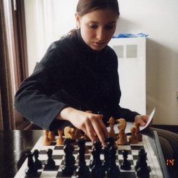 Татьяна Маринина,
бронзовый призер первенства Европы,
серебряный призер первенства России,
неоднократный победитель и призер первенств Дальнего Востока,
неоднократная чемпионка области.