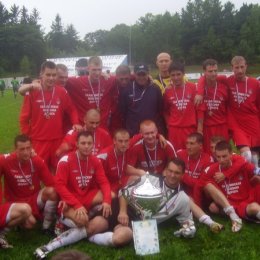 "Локомотив-Тепличный" (Южно-Сахалинск), обладатель Кубка Сахалинской области 2007 года. 