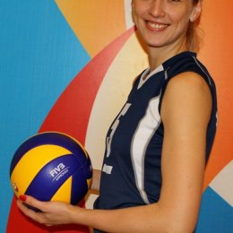 Капитан команды Яна Арутюнян. 