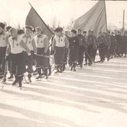 Открытие I чемпионата Сахалинской области по хоккею с мячом. 1957 год. 