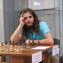 Международный гроссмейстер Константин Тарлев (Харьков). 