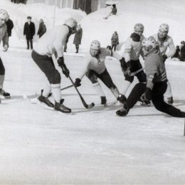 Матч в Южно-Сахалинске, середина 1970-х годов. 