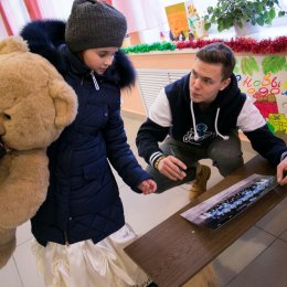 ХК ПСК "Сахалин" в гостях в Троицком детском доме