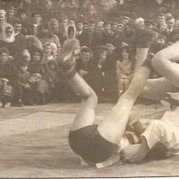 Как же приятно бороться, когда за тебя поддерживает столько зрителей!
