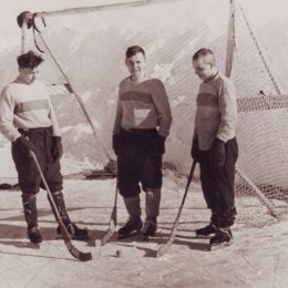 Хоккей с мячом, село Леонидово