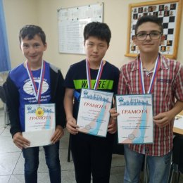 Я, Боря и Тигран. Ну, или наоборот: Тигран, Боря и я