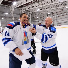 Турнир дворовых любительских команд по хоккею с шайбой «Мое хоккейное лето» (фото Рустама Салимова)