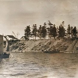 Участники шлюпочного перехода Невельск - Углегорск (конец 1950-х годов)